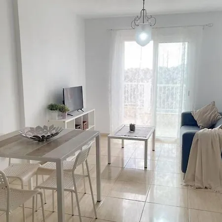 Laura Apartment In Arona & Pool *
