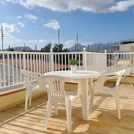 Laura Apartment In Arona & Pool Apartamento *